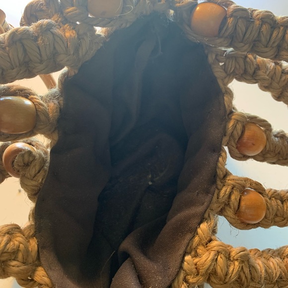 Vintage 1970’s macrame purse with rare oak handle and details - Picture 5 of 6